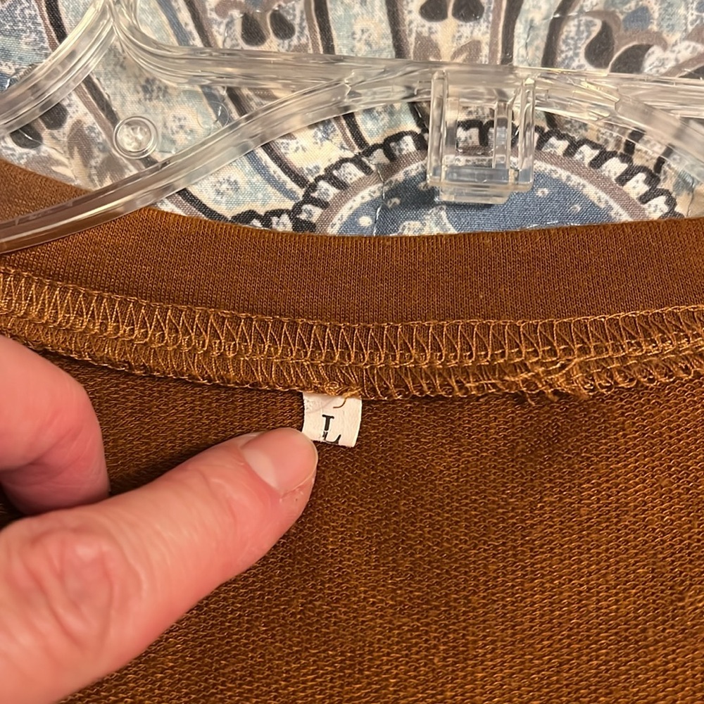 Yellowstone Dutton Ranch Pullover Top - Picture 5 of 6